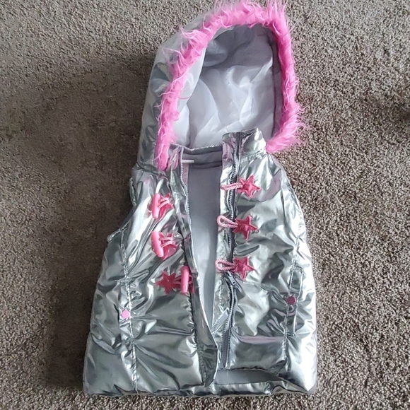 Girls Puffy Hooded Vest - Picture 1 of 4